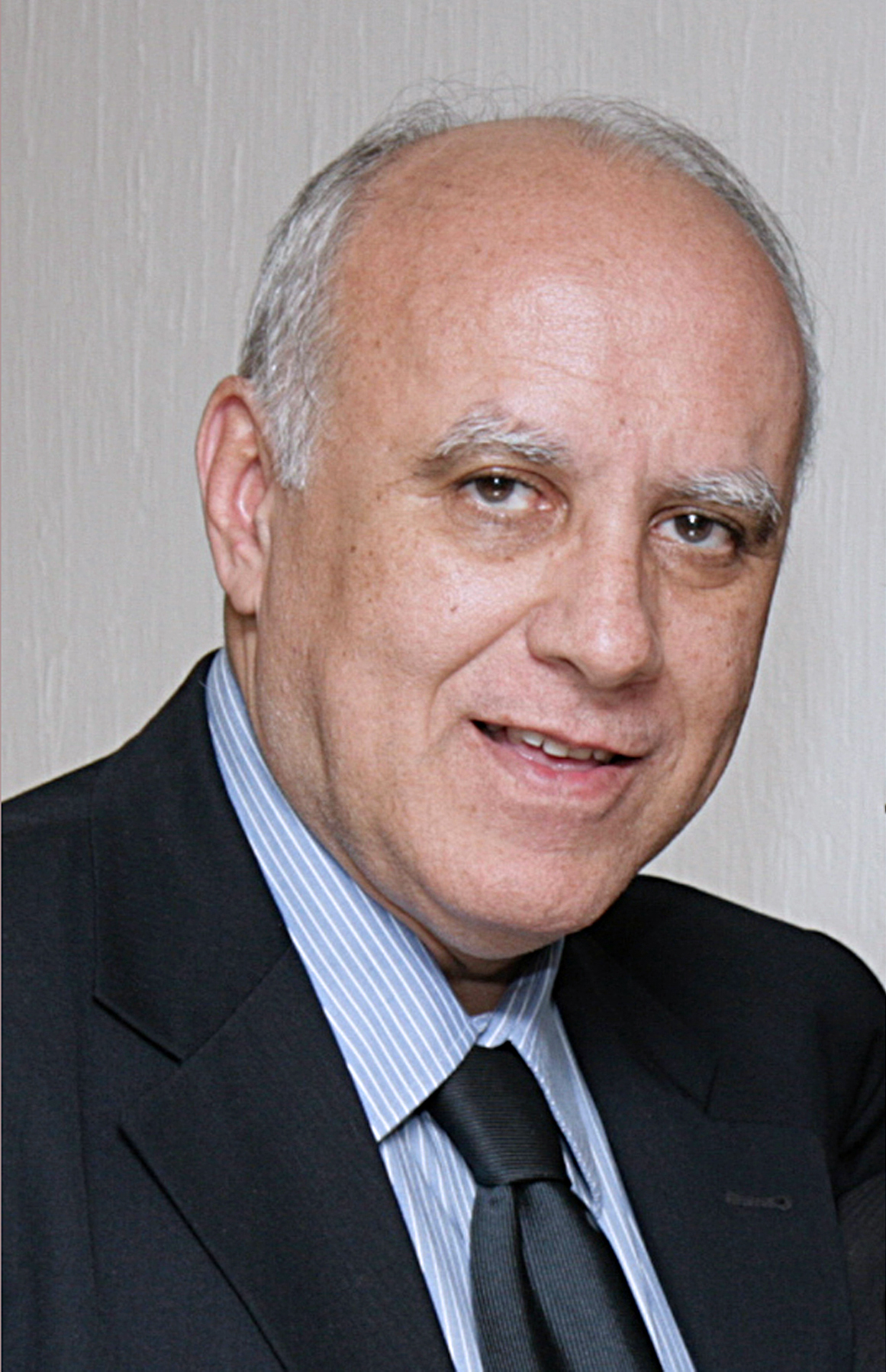 http://www.tjrj.jus.br/documents/10136/2709197/luiz-fernando-carvalho1.jpg