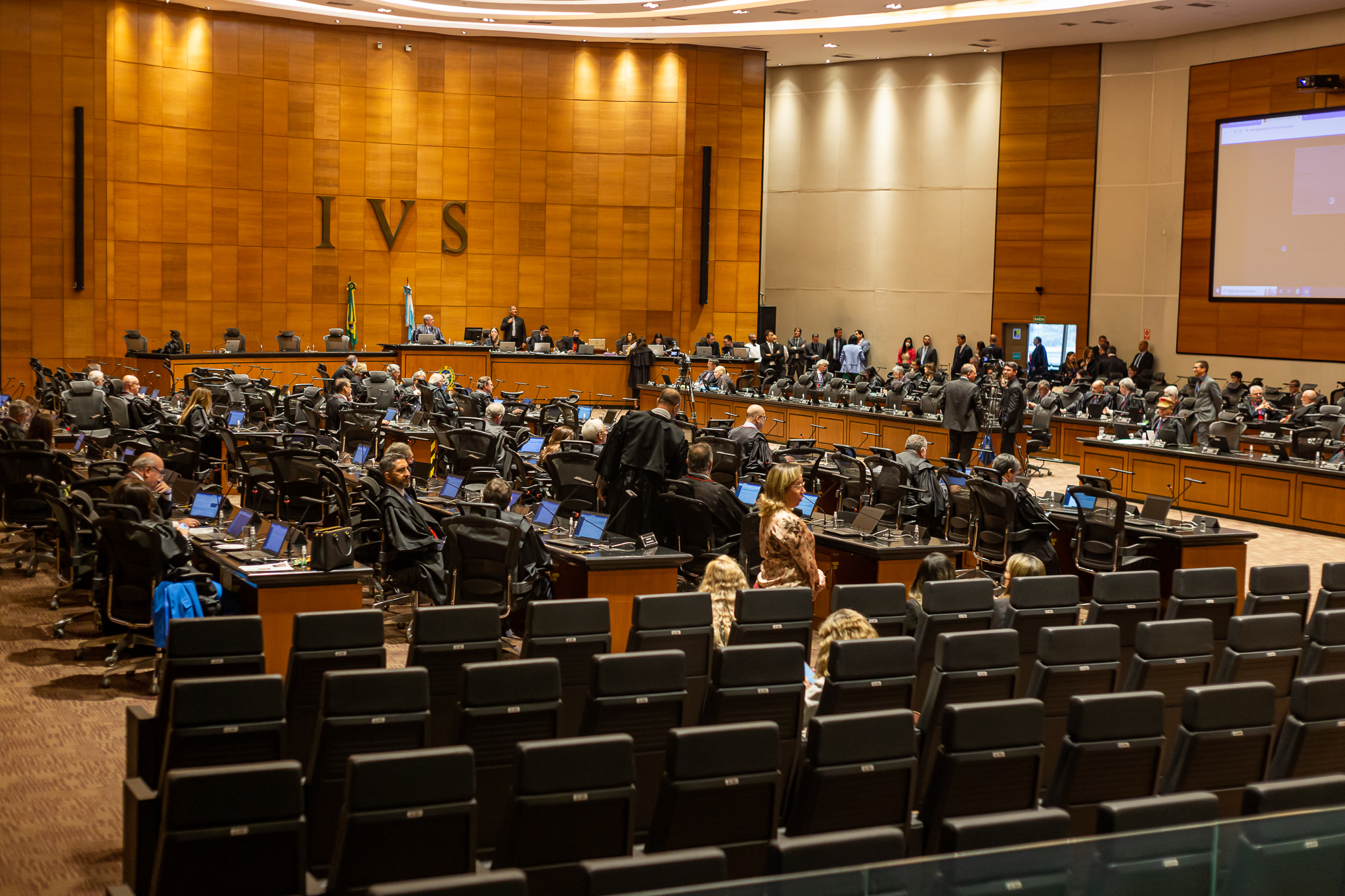 Imagem do Tribunal Pleno durante votação