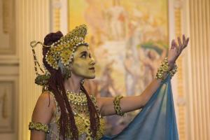 Deusa Têmis é a cicerone da visita guiada ao Antigo Palácio deste sábado, dia 29