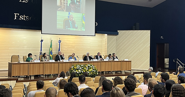 Imagem sem descrição