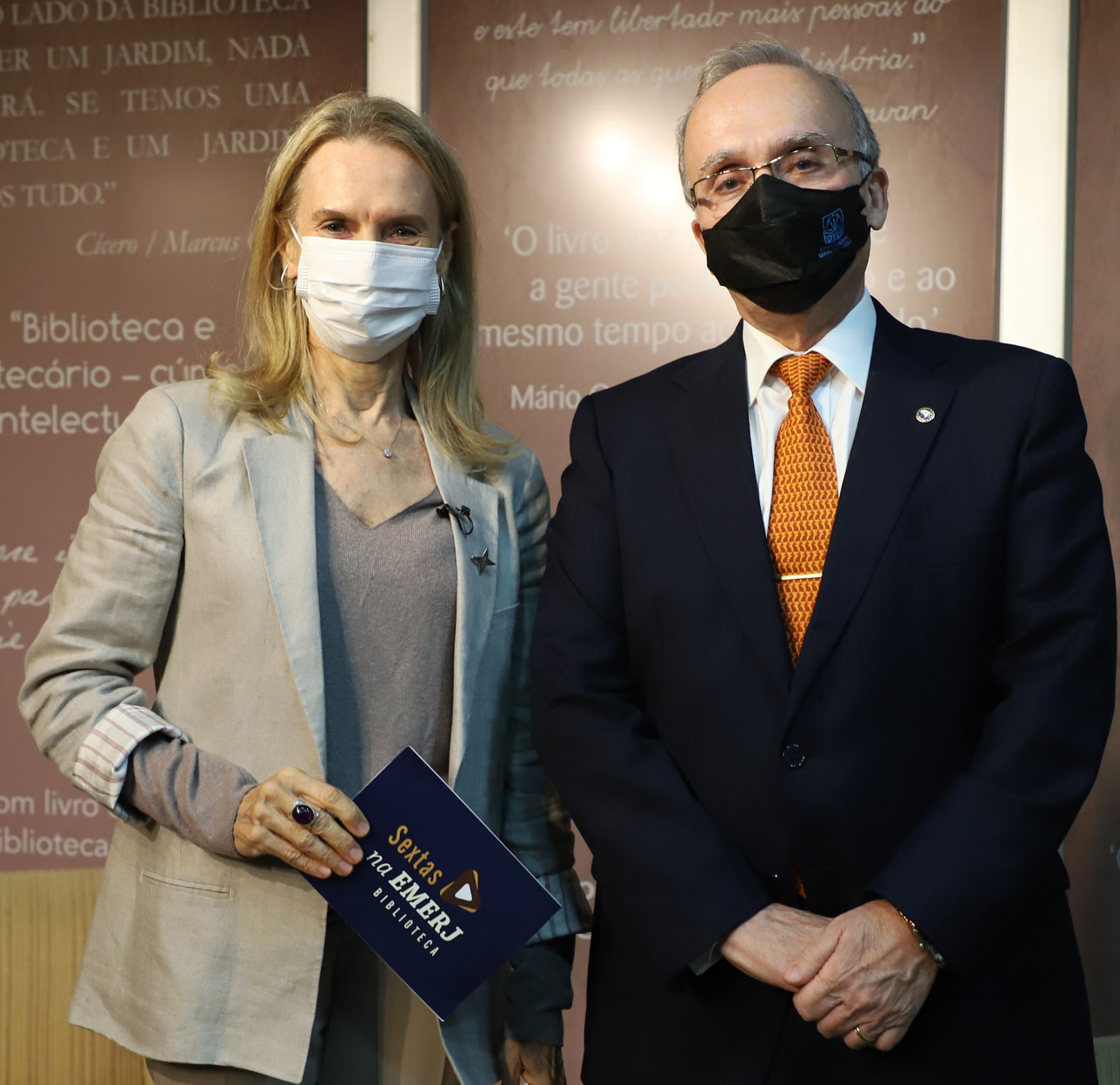 Na foto : A diretora da EMERJ, des. Cristina Gaulia, e o corregedor, des. Ricardo Cardozo 