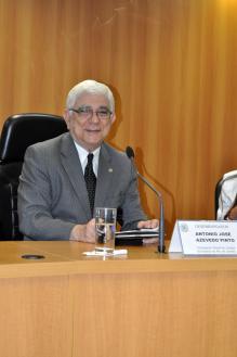 O Des. Azevedo Pinto, Corregedor-Geral da Justiça.