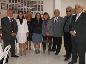 O Des. Cláudio Dell´Orto,  a Juíza Dra. Mafalda Lucchese, a Juíza aposentada Carmem Valentina, a Juíza Natacha Tostes de Oliveira, a Sra. Elza Pontes, o Sr. João Trigo, Presidente do Rotary Club da Nilo Peçanha/Caxias, o Sr. Hilário Gonçalves de Oliveira, Presidente do Rotary Club de Belford Roxo e o Corregedor-Geral, Des. Azevedo Pinto.