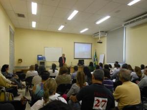 O Des. Jessé Torres ao abrir o curso.