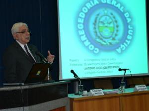 O Corregedor-Geral da Justiça, Des. Antonio José Azevedo Pinto.