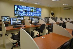 A sala de monitoramento.