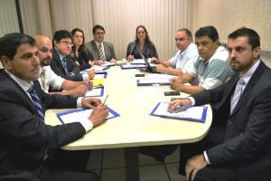 A equipe da DGFEX e com a equipe da FUNARPEN.