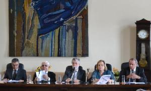 O Desembargador Milton Fernandes de Souza, o Corregedor-Geral, Des. Azevedo Pinto, o Presidente do TJ, Des. Manoel Alberto Rêbelo dos Santos, a Desembargadora Leila Mariano e o Desembargador Sidney Hartung.