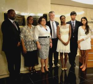 Familiares do Des. Gilberto Fernandes com o Presidente do TJERJ, Des. Manoel Alberto Rebêlo dos Santos, e a Des. Norma Suely Fonseca