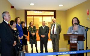 Da direita para esquerda: a Presidente do TJ, Des. Leila Mariano; o Corregedor-Geral da Justiça, Des. Valmir de Oliveira Silva; o 1° Vice-Presidente, Des. Nascimento Antônio Póvoa Vaz; a Presidente da 22° Câmara Cível, Des. Odete Knaack; a Presidente do TRE-RJ, Des. Letícia Sardas; a 3° Vice-Presidente, Des. Nilsa Bittar; a Presidente da 21° Câmara Cível, Des. Celia Maria Vidal Meliga Pessoa; o Subprocurador Geral de Justiça de Assuntos Institucionais e Judiciário, Sergio Pimentel.