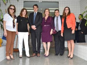 As juízas Regina Chuquer e Alessandra Bilac, o Chefe de Polícia Fernando Veloso, a Corregedora-Geral, des. Maria Augusta Vaz, o delegatário do 9º RCPN, Alaor Mello e a juíza Ana Lúcia Vieria do Carmo.