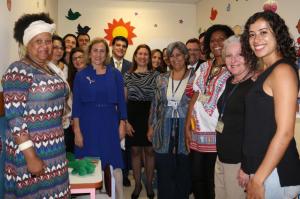 A corregedora-geral da Justiça, desembargadora Maria Augusta Vaz, inaugurou a nova sala do Nudeca com a equipe do Fórum de Teresópolis