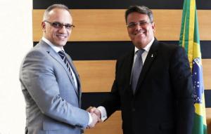 O secretário estadual de Segurança, Roberto Sá, e o corregedor-geral da Justiça, desembargador Claudio de Mello Tavares
