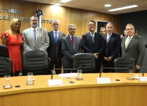 A presidente da Amaerj, Renata Gil, Sebastião Reis, Antônio Saldanha, Milton Fernandes, Claudio de Mello Tavares, Marcus Basílio e Ricardo Cardozo