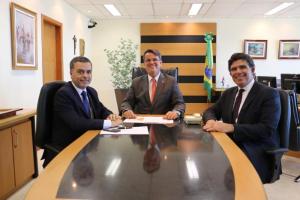 Carlos André Pedrazzi, Claudio de Mello Tavares e Luciano Bandeira