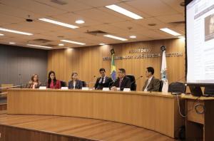Mesa diretora das comemorações pelo Dia do Comissário de Justiça