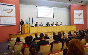 A mesa de abertura do III Seminário de Direito das Empresas em Dificuldades