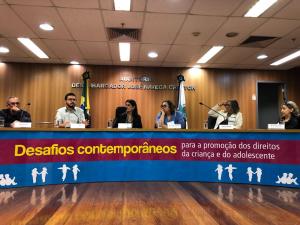 Especialistas na área da Infância e da Juventude participaram do debate