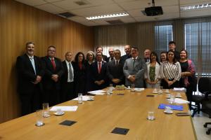 O Corregedor conversa com representantes de seccionais da OAB-RJ