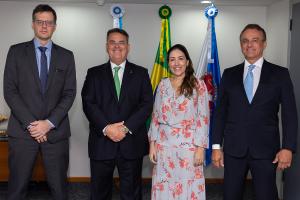 O defensor público-geral Rodrigo Pacheco; o presidente do TJRJ, desembargador Claudio de Mello Tavares; a promotora Luciana Benisti; e o subprocurador-geral Eduardo Neto