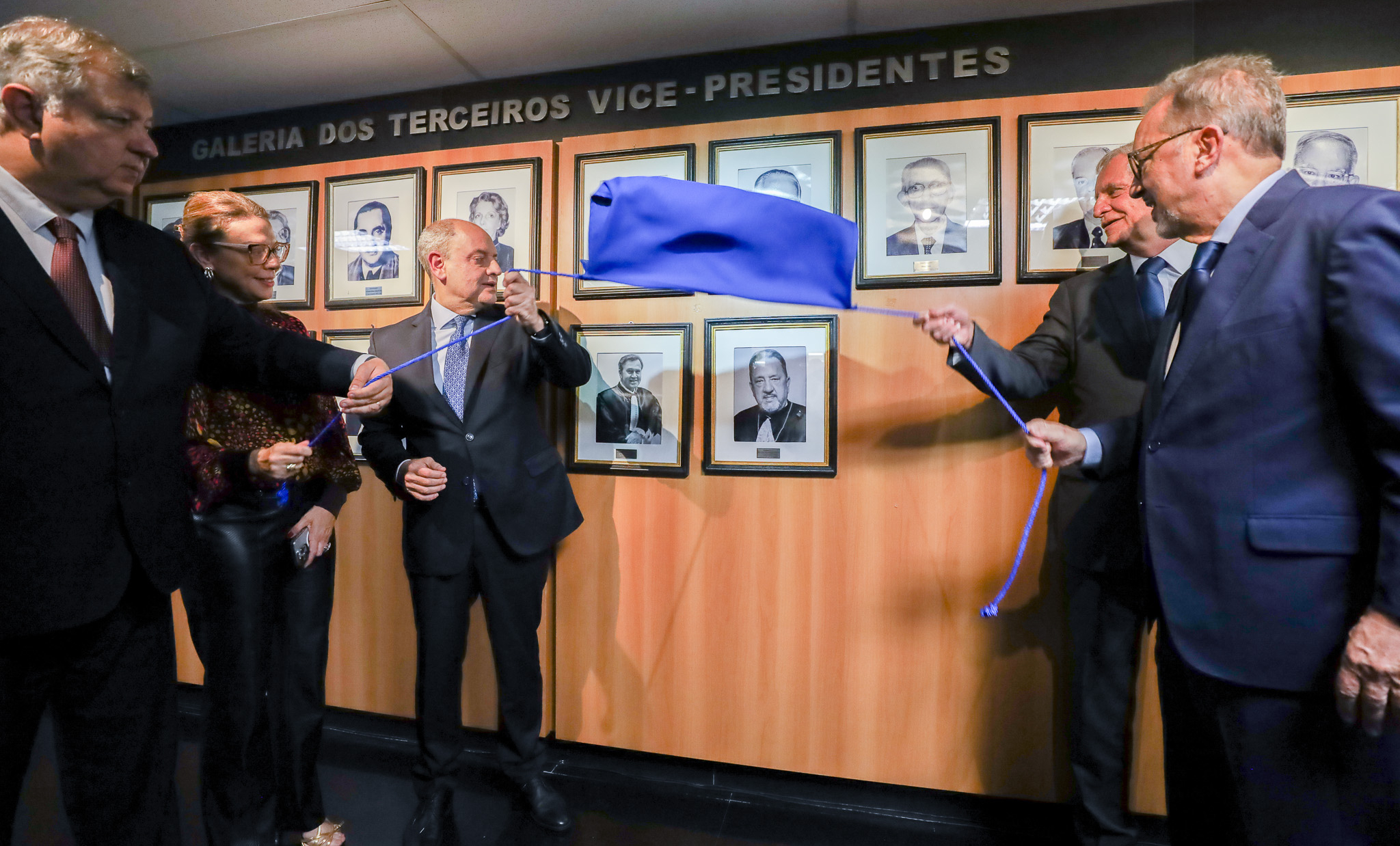 imagem - Desembargador Maldonado de Carvalho é homenageado na Galeria dos Terceiros Vice-Presidentes do TJRJ