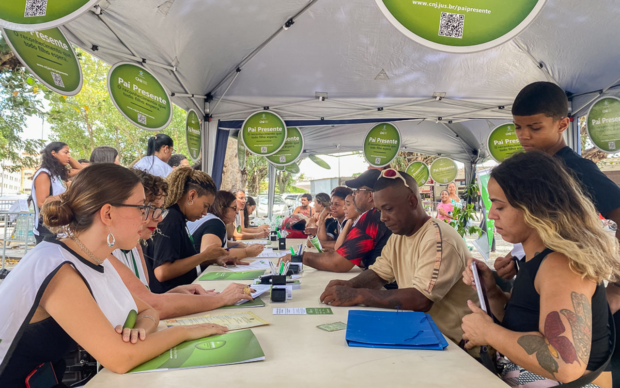 imagem - Ação do TJRJ leva reconhecimento de paternidade e transforma histórias de famílias