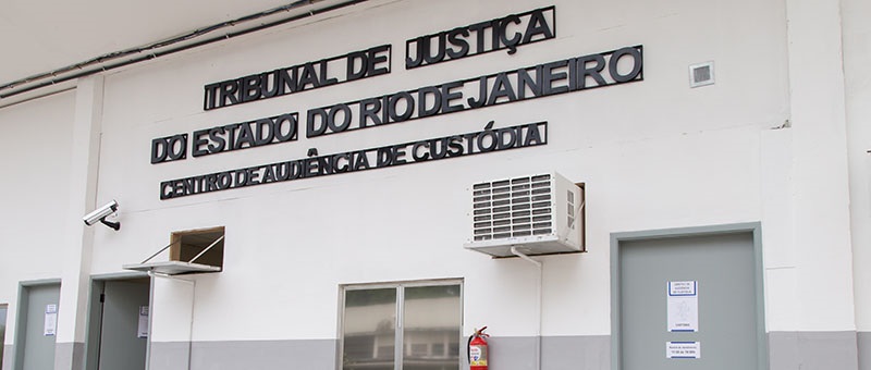 Fachada da Central de Custódia de Benfica