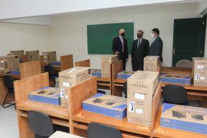 O presidente do TJ Henrique Figueira, o juiz auxiliar Alexandre Teixeira e o prefeito Hingo Hammes visitam a fundação