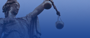 Imagem da deusa themis segurando a balança da justiça 
