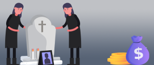 Ilustração com um túmulo e duas velas e um porta-retrato em cima, entre duas mulheres. No canto direito, um saco com cifrão e quatro moedas grandes ao lado.