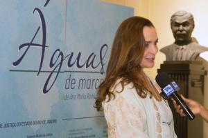 A artista Ana Maria Rodrigues