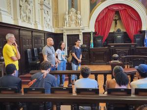 Visita de estudantes da UFF