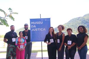 A equipe do Museu da Justiça
