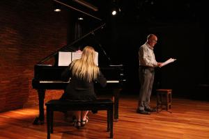 Luis Bonfim e a pianista Regina Lacerda