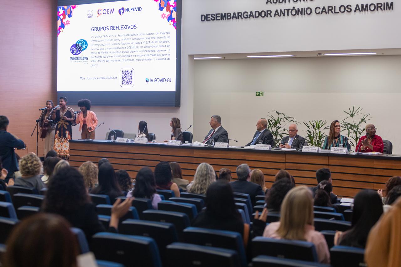 A foto mostra o IV&nbsp;Fórum Fluminense de Violência Doméstica e Familiar contra a Mulher aberto nesta quinta-feira (30 de julho) no Auditório Desembargador Antônio Carlos Amorim