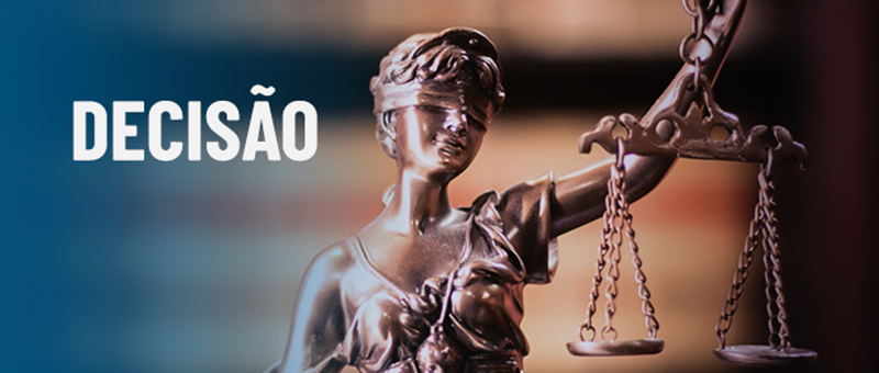 Imagem da deusa Themis representando a Justiça em arte sobre fundo colorido